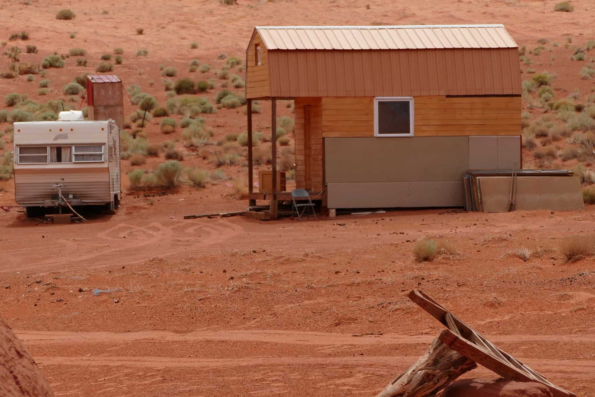 Tiny house navajo monument valley